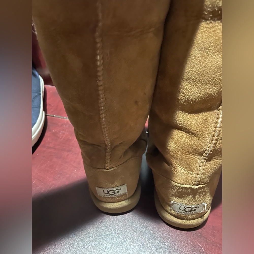 UGGs - Picture 3 of 3